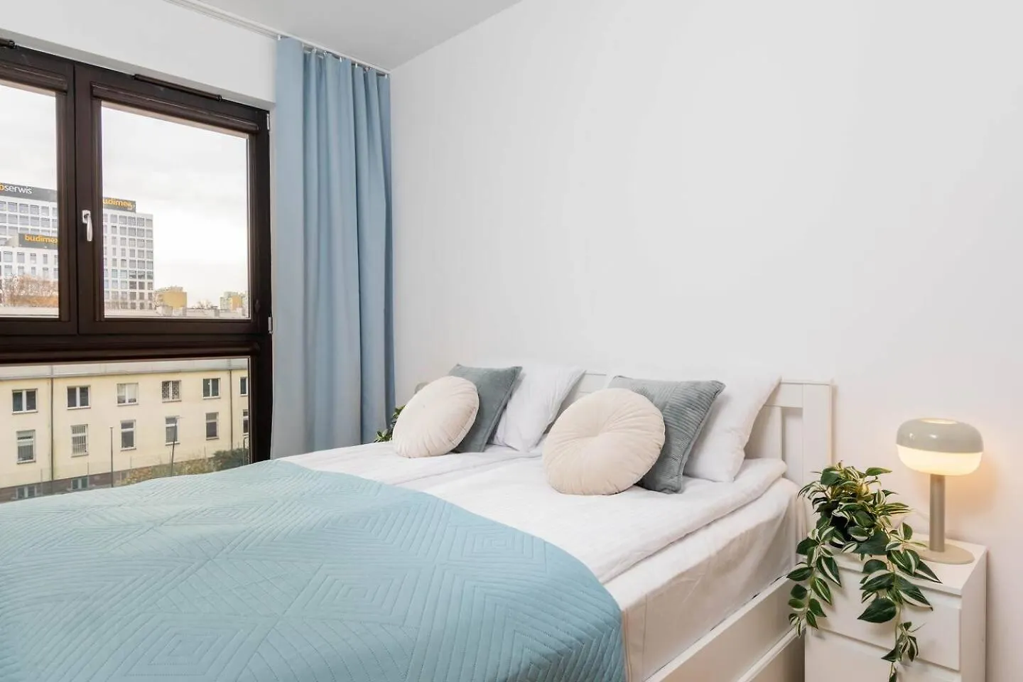 Vista Apartment Metro Plocka Varşova
