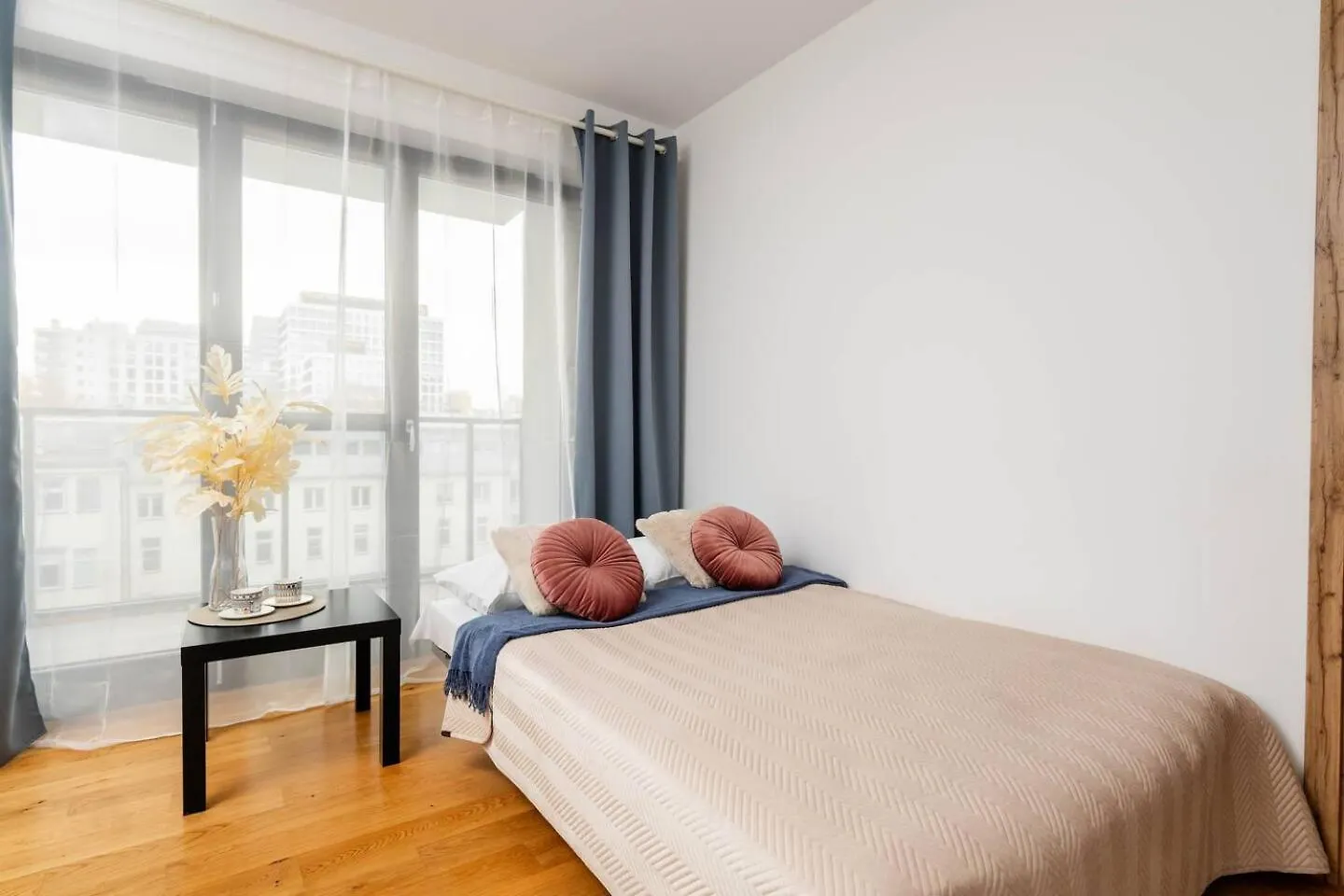 Vista Apartment Metro Plocka Varşova